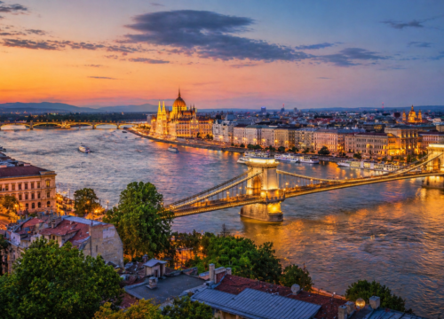 BUDAPEST 29-31 MAJ / 325 EURO /P