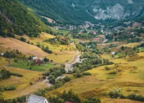 Nje dite ne : LEPUSHE-TAMARE-VERMOSH .